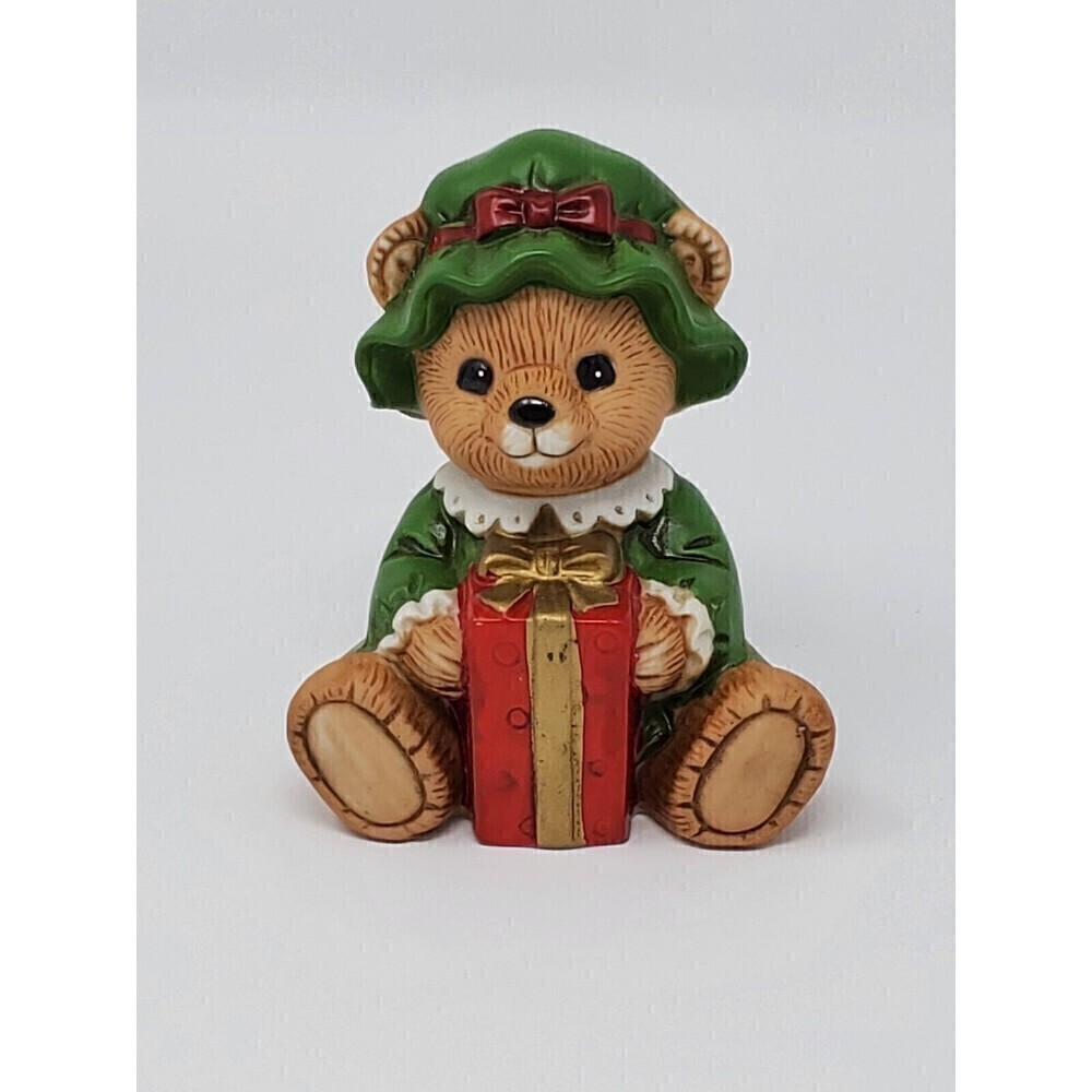 VINTAGE HOMCO 1980S CHRISTMAS BEAR WITH GIFT FIGURINE NO. 5175 COLLECTIBLE DECOR